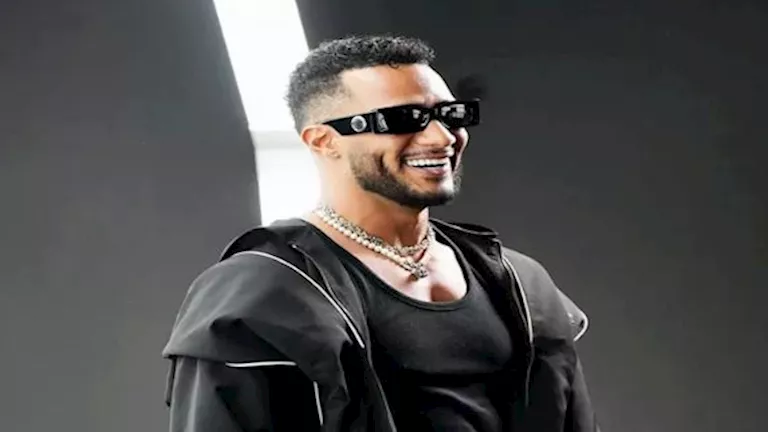 محمد رمضان يحتفل بنجاح أغنيته “حبيبي أنا من غيرك” ويكشف عن شخصية “عشماوي”